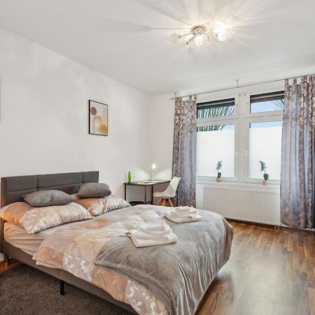Zentrale Lage ... Ideal Fuer Geschaeftsleute, Monteure, Familien...3 Zimmer, Wlan, Smarttv ميتمان المظهر الخارجي الصورة