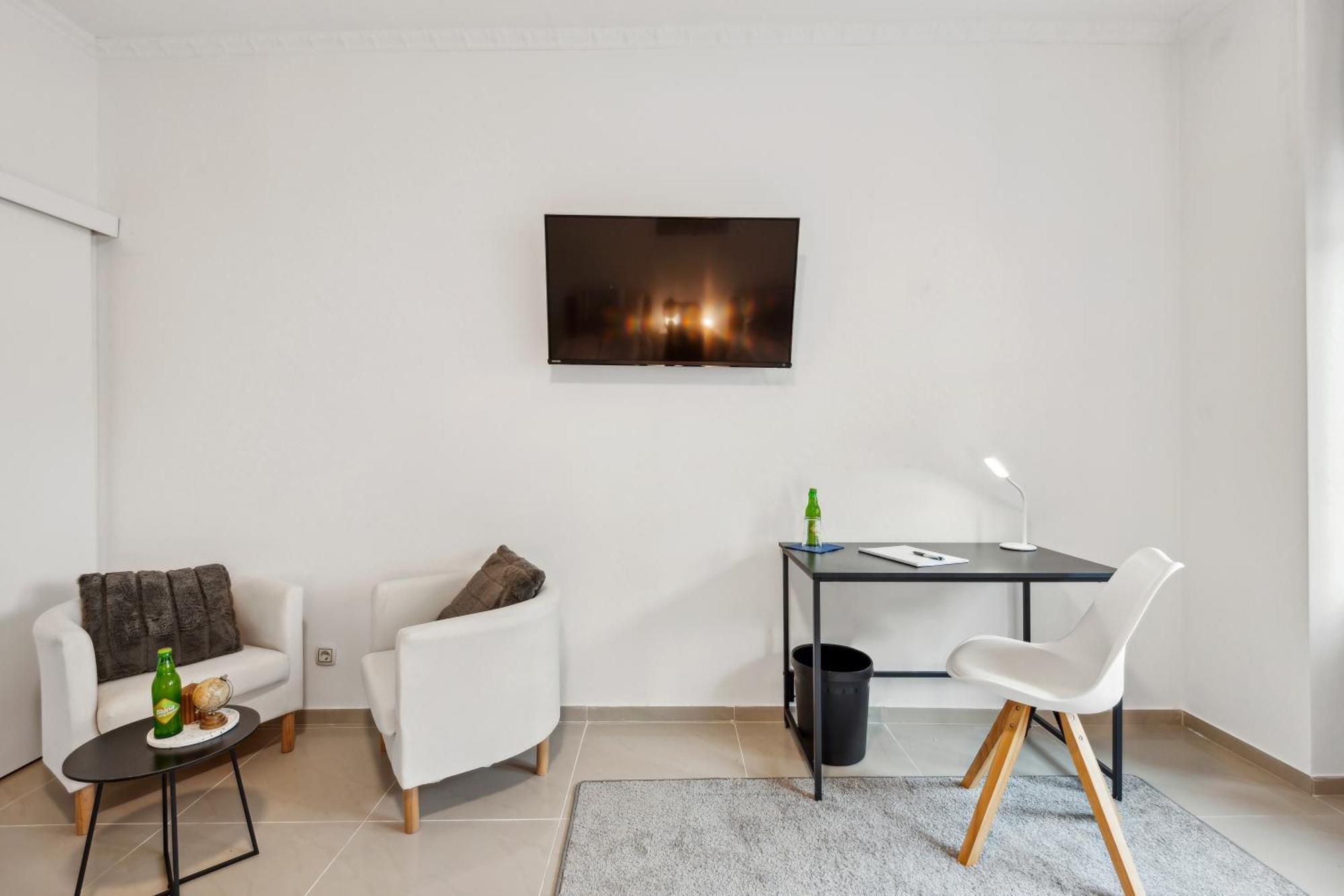 Zentrale Lage ... Ideal Fuer Geschaeftsleute, Monteure, Familien...3 Zimmer, Wlan, Smarttv ميتمان المظهر الخارجي الصورة